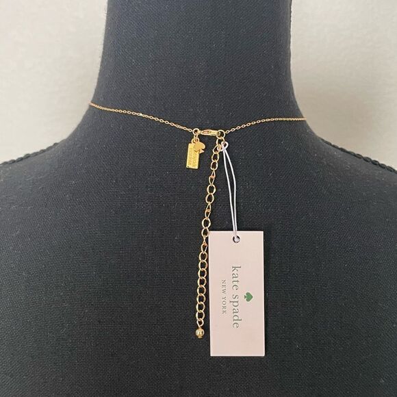 NWT Kate Spade All Wrapped Up Mini Pendant Necklace - Picture 6 of 7